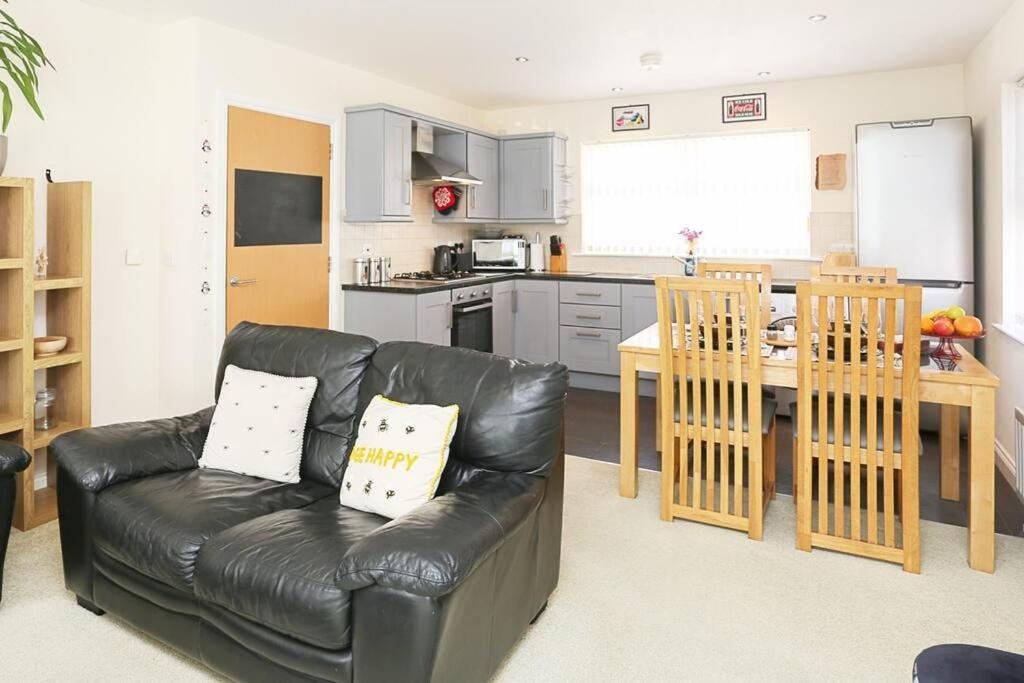 3Bed/2Bath Duplex Apartment - Pure Bliss Belfast Luaran gambar
